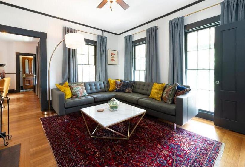 فندق Addison Choate