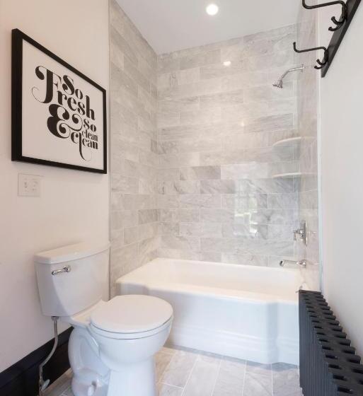 فندق Addison Choate