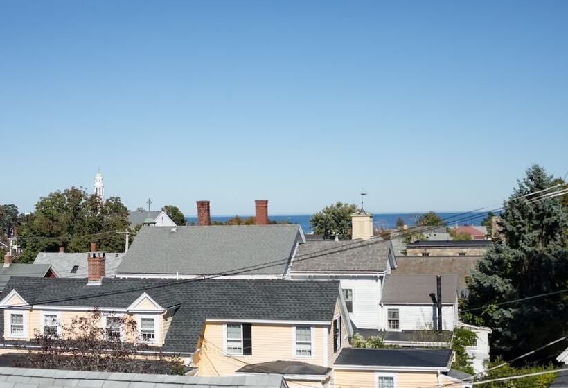 فندق Addison Choate