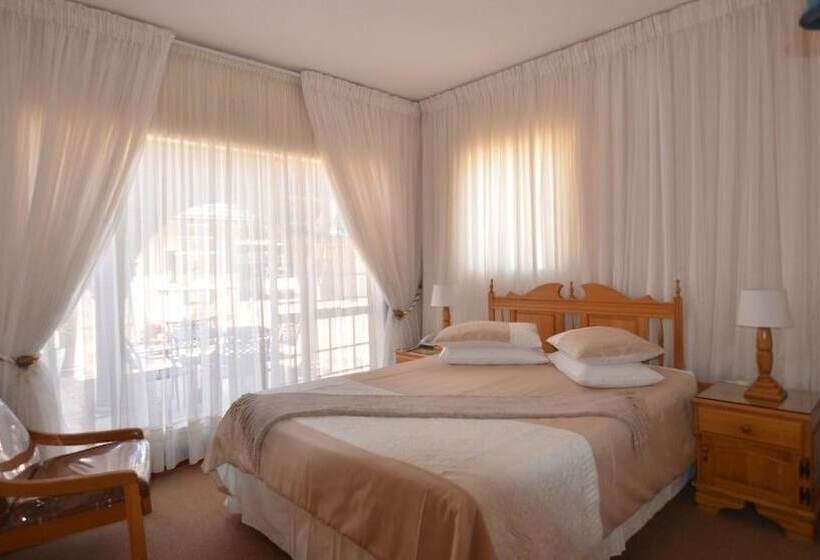 בית מלון כפרי Afton Safari Lodge