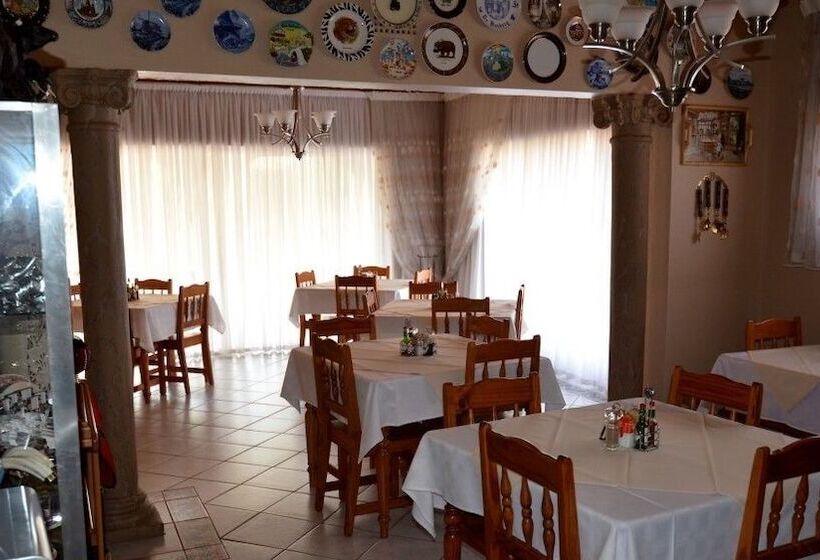 בית מלון כפרי Afton Safari Lodge