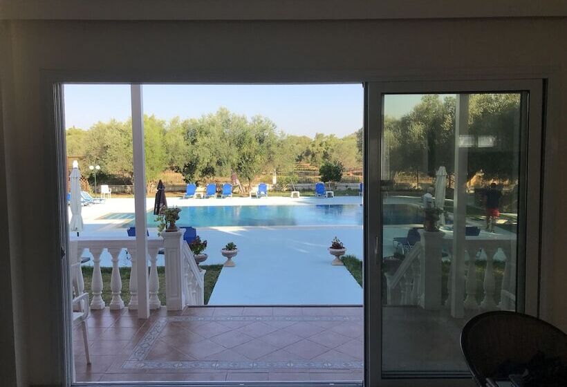 호텔 Ai Helis Resort