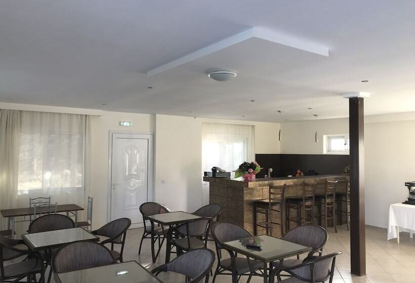 호텔 Ai Helis Resort