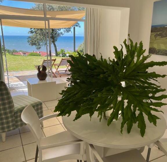 فندق Albatross Guesthouse