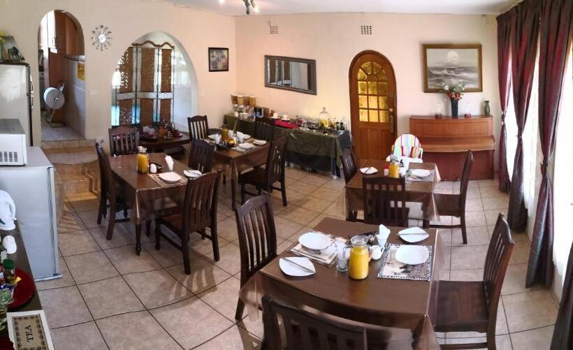 酒店 All Over Africa Guest House