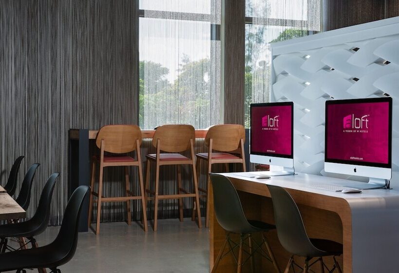 בית מלון כפרי Aloft Miami Aventura