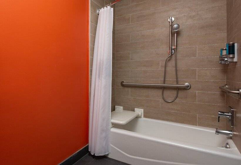 בית מלון כפרי Aloft Miami Aventura