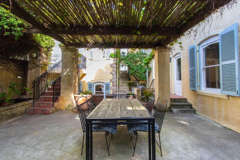 Auberge Burgundy Boutique Hotel & Spa