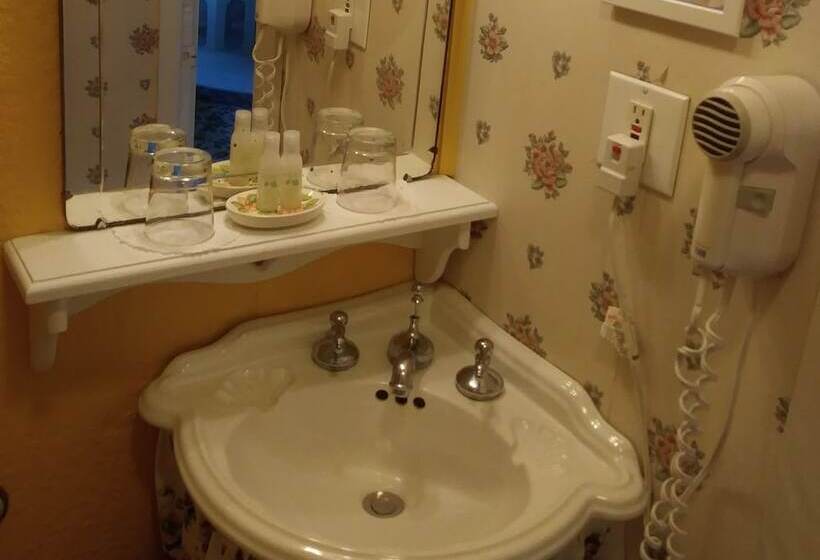 Отель Auberge La Châtelaine