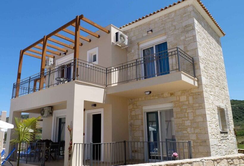 בית מלון כפרי Azure Beach