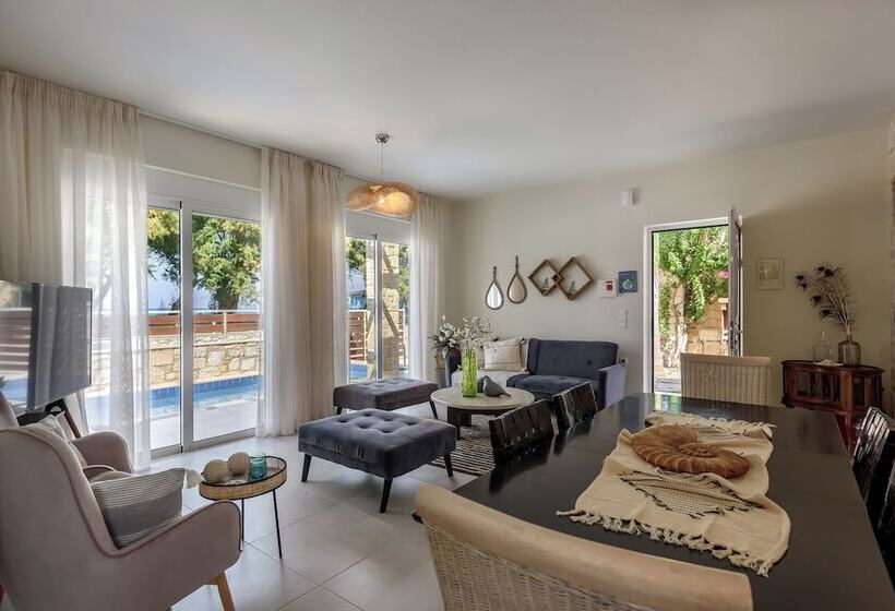 בית מלון כפרי Azure Beach