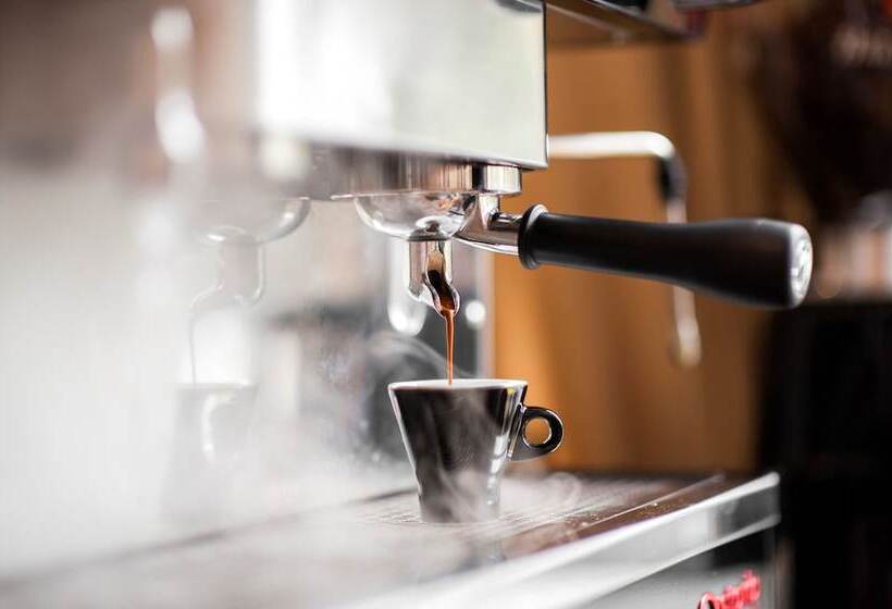 בית מלון כפרי B4b Athens Signature