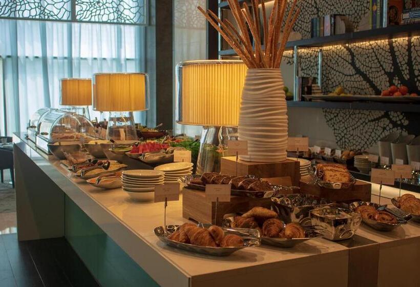 ホテル Beach Rotana Residences