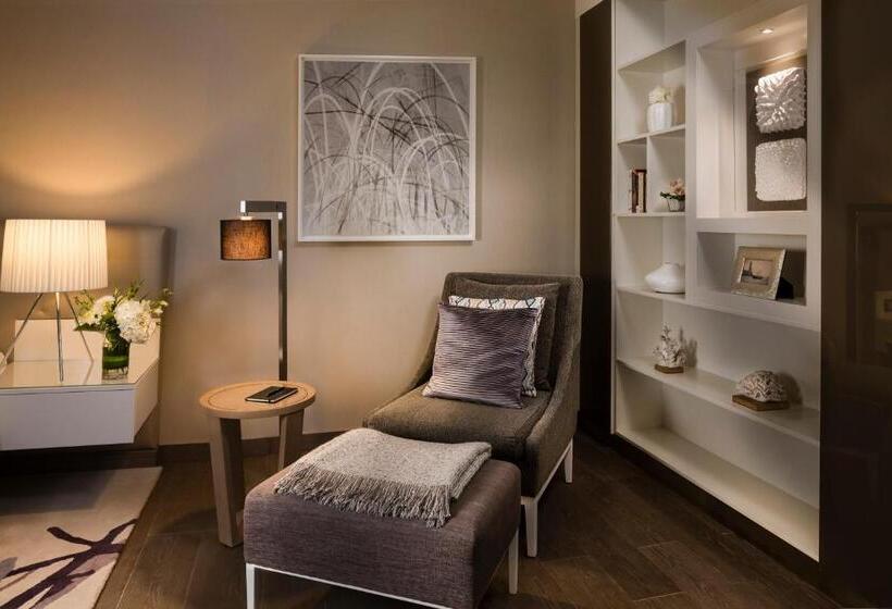 ホテル Beach Rotana Residences