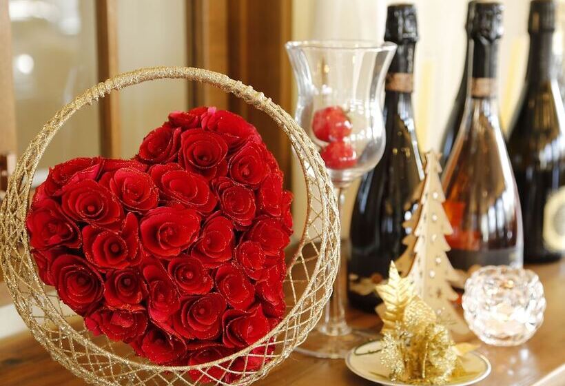 酒店 Bishoku No Kakurega Provence