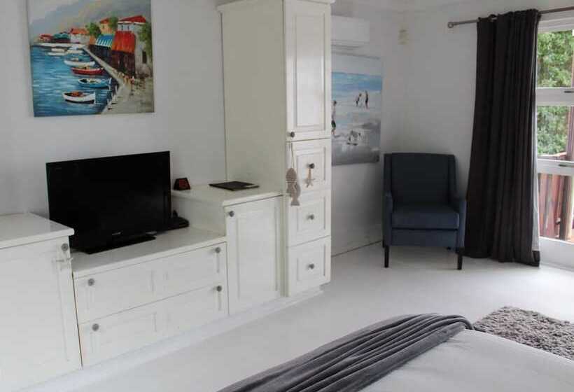 Отель Blue S Guest House