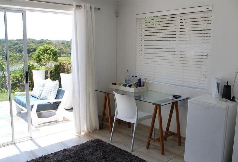 هتل Blue S Guest House