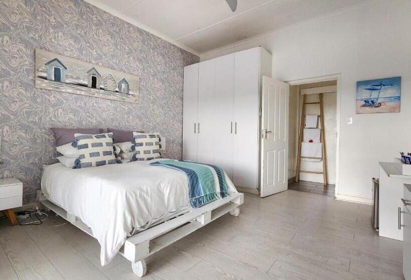 Отель Blue S Guest House