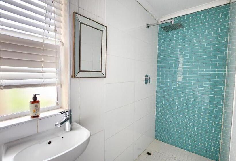 Отель Blue S Guest House