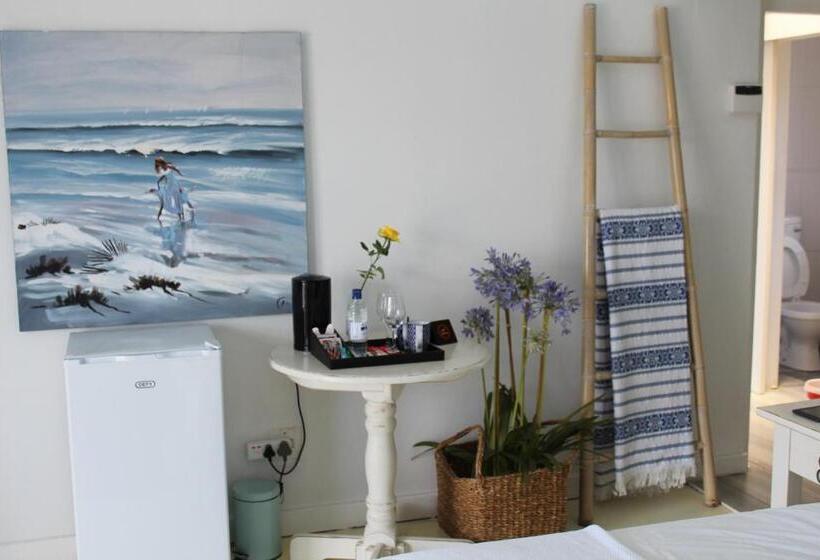 Отель Blue S Guest House