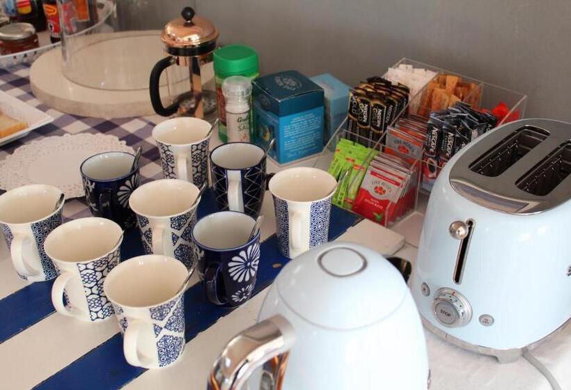 Отель Blue S Guest House