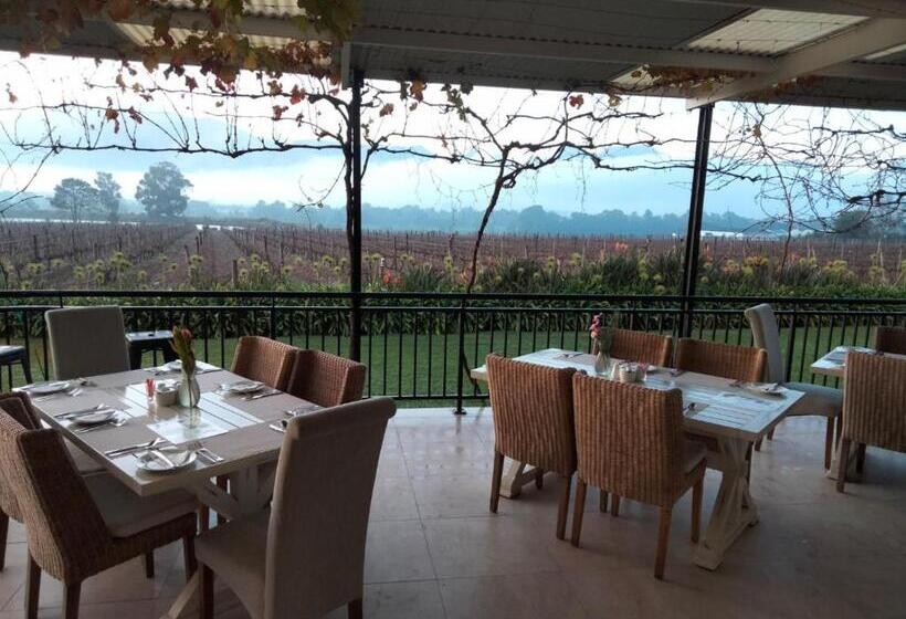 فندق Cana Vineyard Guesthouse