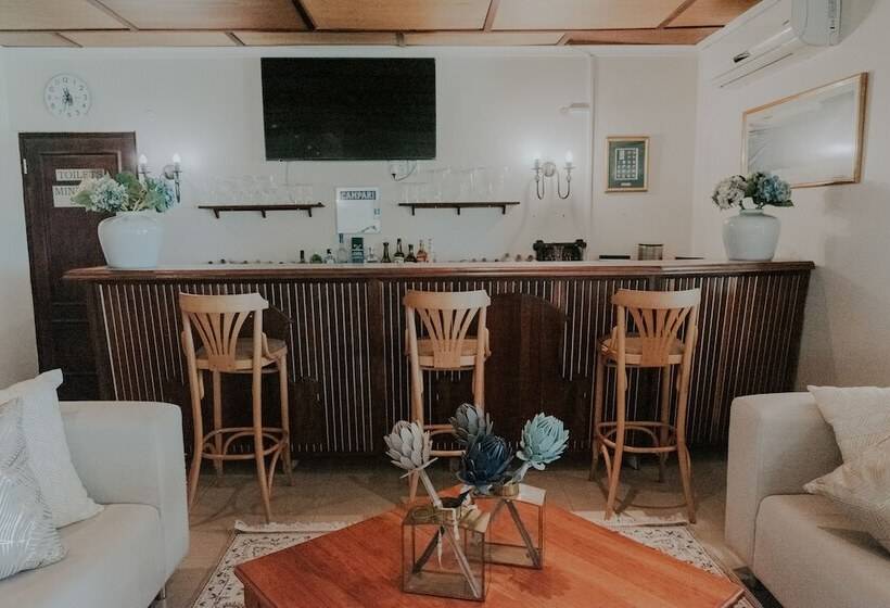 فندق Cana Vineyard Guesthouse