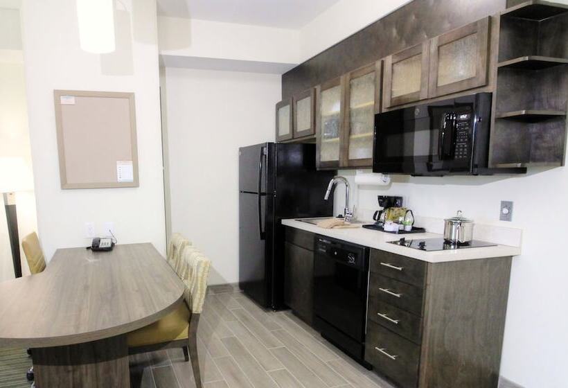 Отель Candlewood Suites Memphis East By Ihg