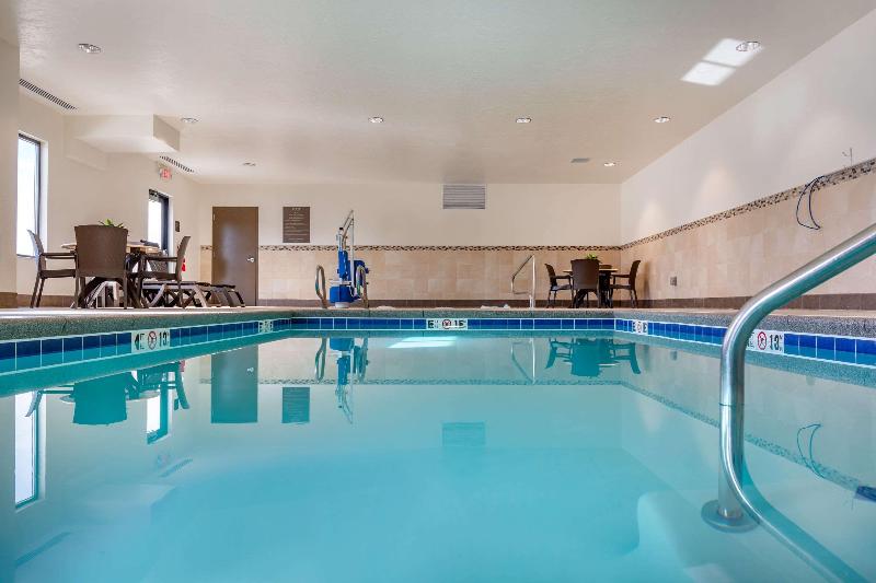 בית מלון כפרי Comfort Inn & Suites Boise Airport