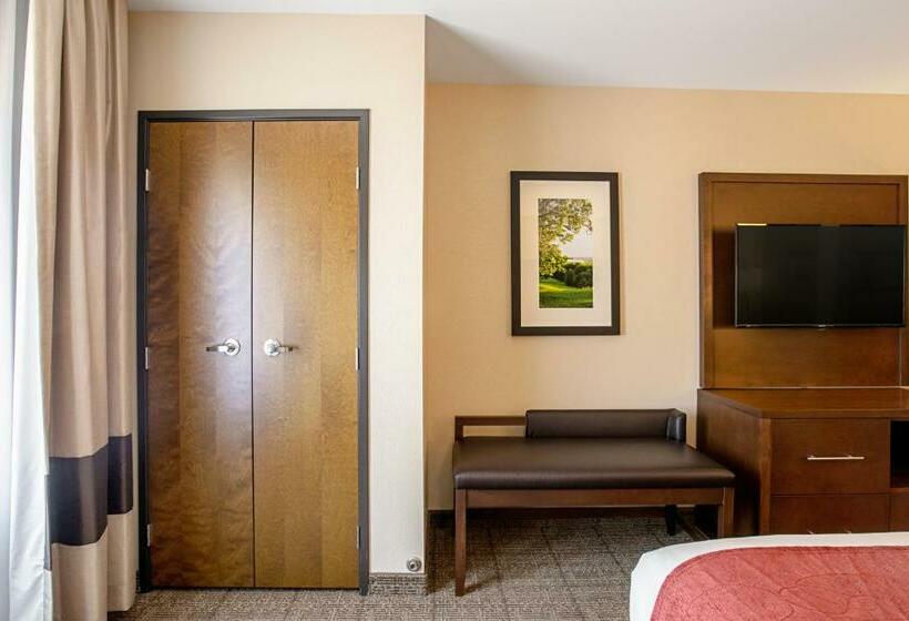 فندق Comfort Suites Fishkill Near Interstate 84