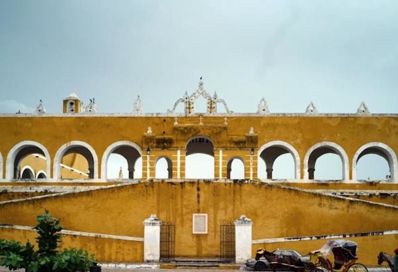فندق Coqui Coqui Casa De Los Santos Izamal  The Only One Suite Collection