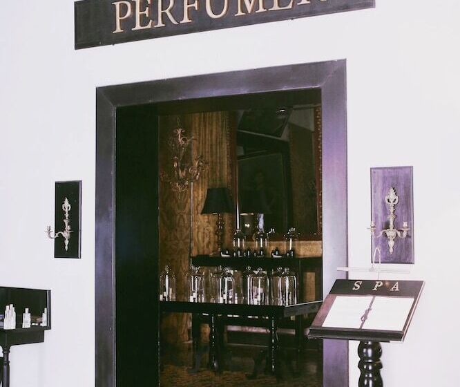 فندق Coqui Coqui La Perfumeria   Valladolid   The Only One Suite Collection