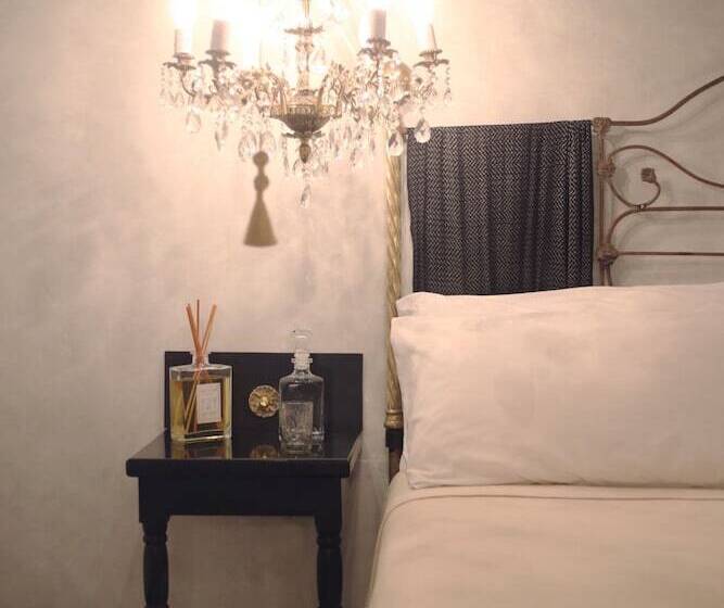 فندق Coqui Coqui La Perfumeria   Valladolid   The Only One Suite Collection