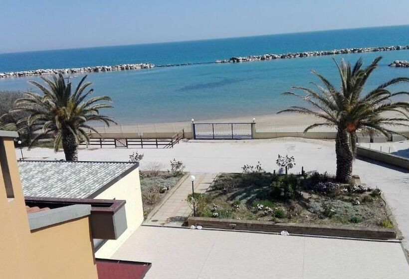 فندق Diomedea Residence Village