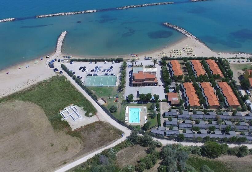 فندق Diomedea Residence Village