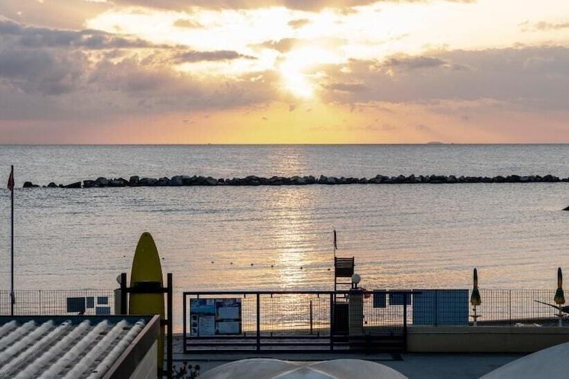 فندق Diomedea Residence Village