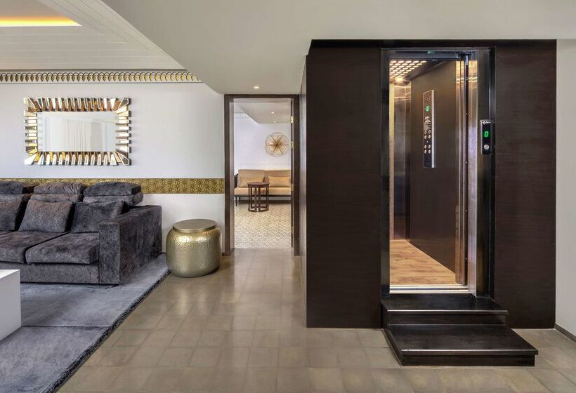 בית מלון כפרי Doubletree By Hilton Goa Panaji