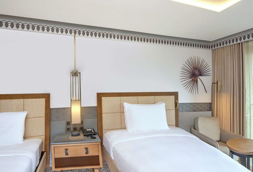 בית מלון כפרי Doubletree By Hilton Goa Panaji