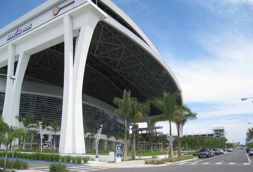 فندق Doubletree By Hilton Miami   Doral, Fl