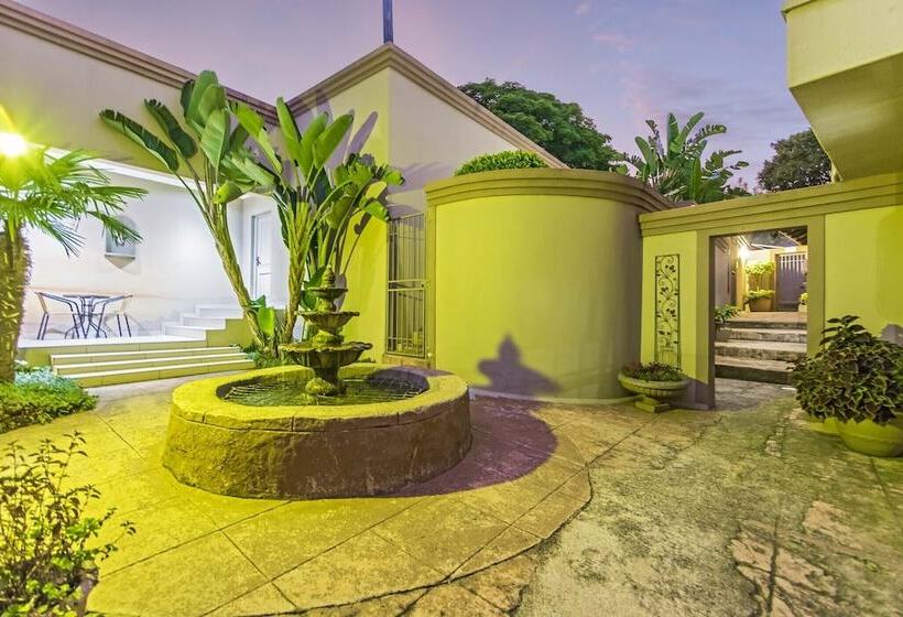 酒店 Dunton Guest House