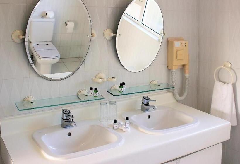 Отель Durban Manor Guesthouse