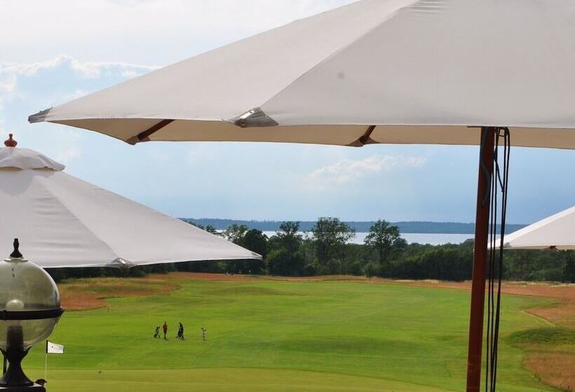 בית מלון כפרי Ekerum Resort Oland