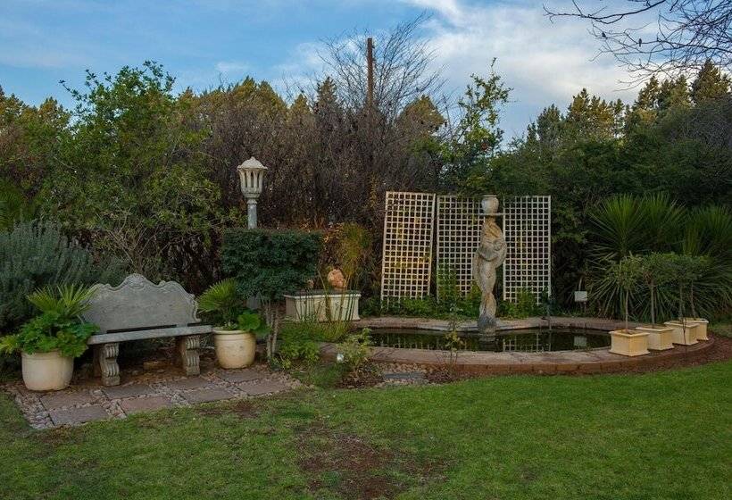 فندق Emtonjeni Country Lodge