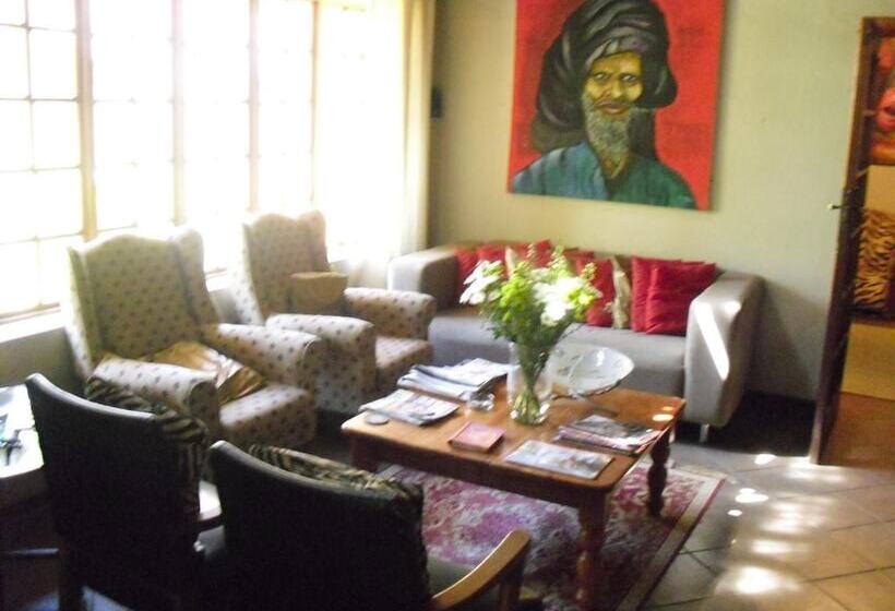 فندق Emtonjeni Country Lodge