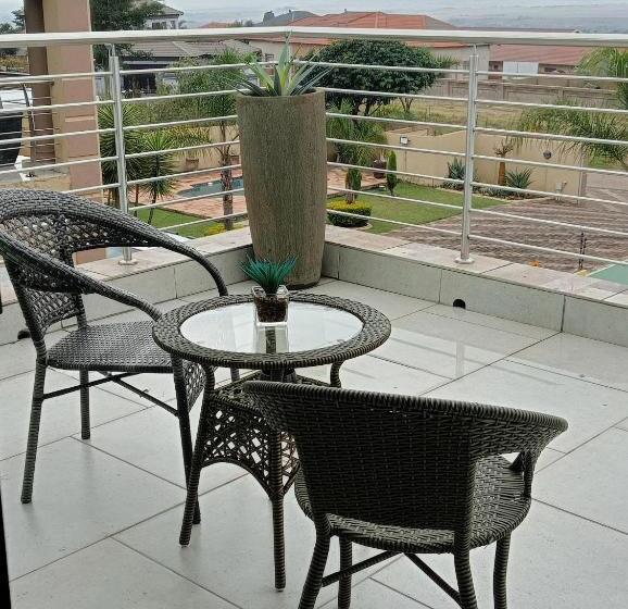 酒店 Estoby Executive Guest House