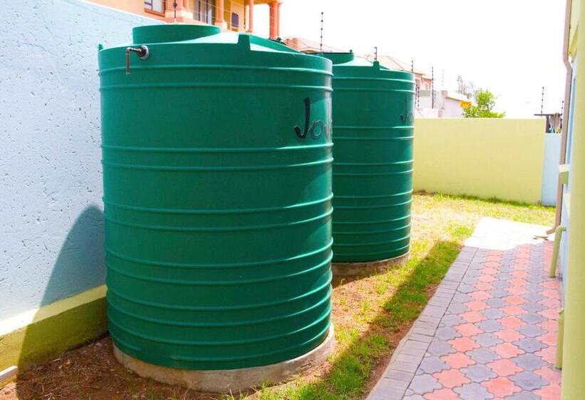 酒店 Estoby Executive Guest House