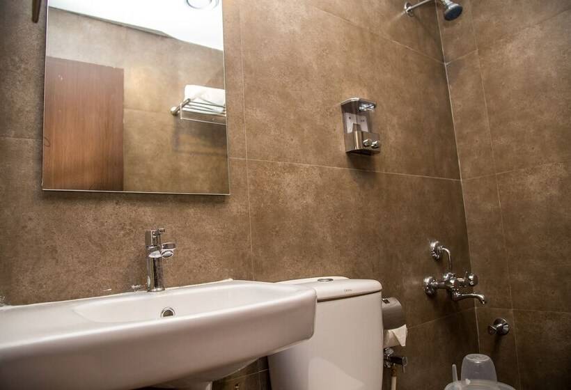 Fabhotel Astra Suites   Hsr Main Road