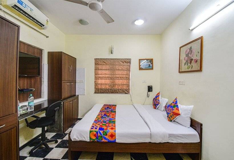 Hotel Fabexpress Ullash Residency