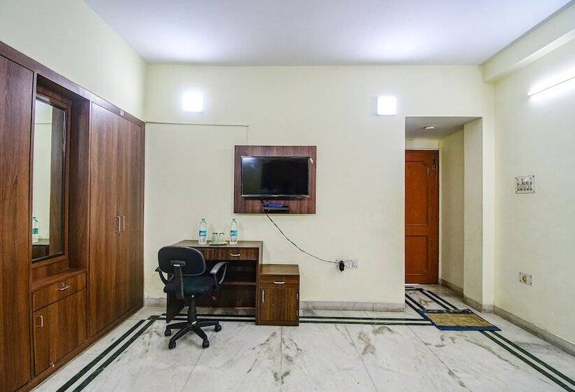 Hotel Fabexpress Ullash Residency