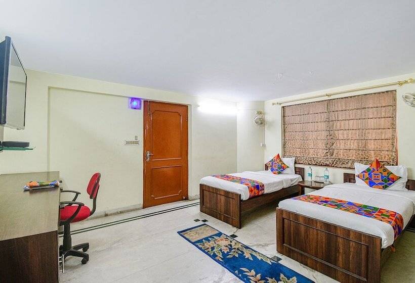 Hotel Fabexpress Ullash Residency